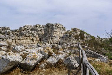 Euryalus Fortress Ruins (Castello Eurialo) clipart