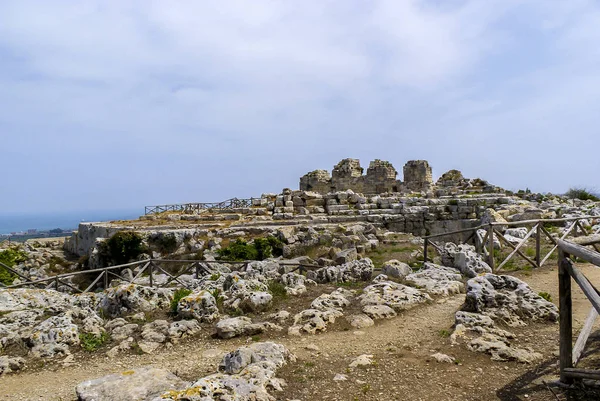 Ruines de la forteresse d'Euryalus (Castello Eurialo ) — Photo