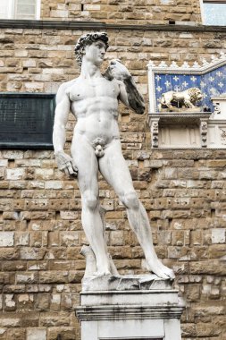İtalya 'nın Toskana Bölgesi Floransa' daki Piazza della Signoria 'da Antik Heykeller.