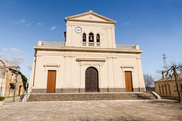 Facciata Della Chiesa Madre San Pietro Vincoli Cassaro Provincia Siracusa — Foto Stock