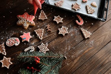 Zencefilli bisküvi ve Noel dekorasyon