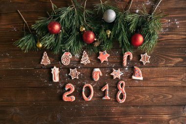 Zencefilli bisküvi ve Noel dekorasyon