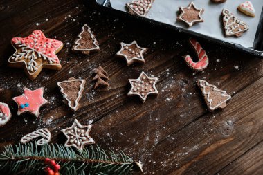 Zencefilli bisküvi ve Noel dekorasyon