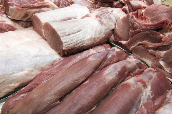 Closeup Meat Slices Row Supermarket Store — Stock Photo, Image