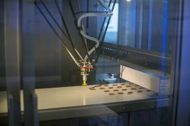 Tatlılar Çikolata Fabrikası'nda mekanik ambalaj önden görünümü