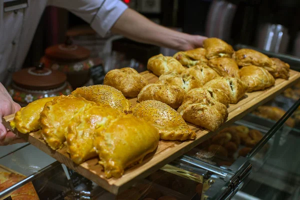 Primo Piano Dei Prodotti Forno Nel Reparto Pane Del Supermercato — Foto Stock