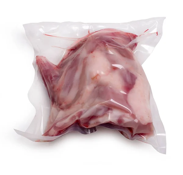 Mięso Królicze Próżniowe Pakowanie Białym Tle — Zdjęcie stockowe