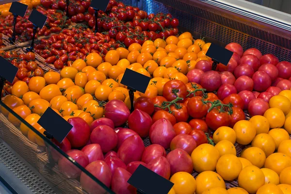 Pile Diverse Kinds Tomatoes Market — Stock Photo, Image