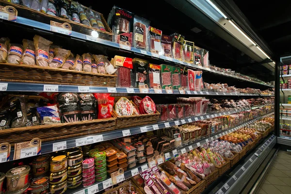 Oekraïne December 2014 Vers Vlees Worst Klaar Koop Winkel Silpo — Stockfoto