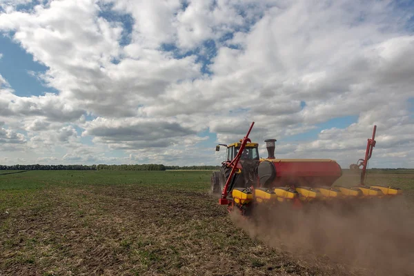 Ukraine August 2017 Ukraine Tractor Seed Drill Hybrids Seeds — Stock Photo, Image