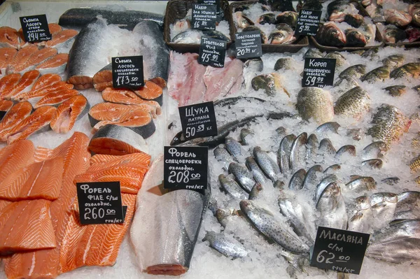 16. april 2014, ukraine, kiev show the fish department in th — Stockfoto