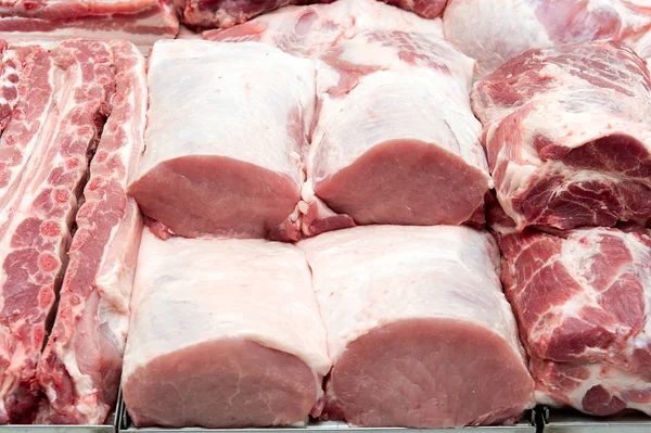 Carne di maiale assortita, taglio macelleria — Foto Stock