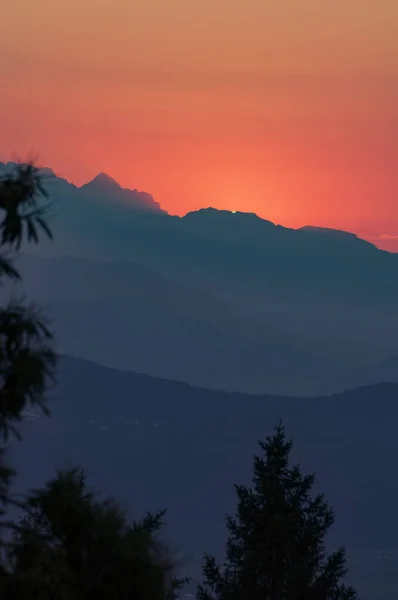 Montagne dopo il tramonto — Foto Stock