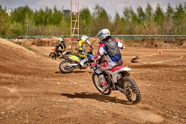 Treinamento de motocross em Moscou no Estádio Técnico de Esportes — Fotografia de Stock