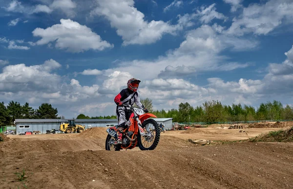 Allenamento di motocross a Mosca allo Stadio Tecnico Sportivo — Foto Stock