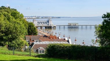 Penarth Pier, Esplanade ve Cardiff rıhtım 1 havadan görünümü