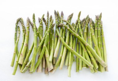 yeşil kuşkonmaz spears