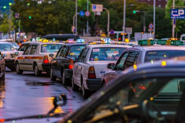 Kyoto, Japonya - Ekim 2014: Taksi müşteri bilgilerini bekliyor