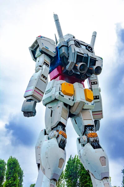 Odaiba, Japan - 2014 년 1 월 13 일. 1: 1 규모의 건담 RX-78-2. — 스톡 사진