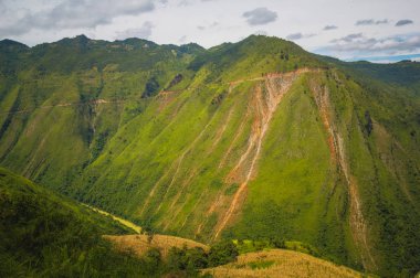 Ma Pi Leng pass