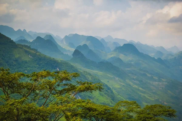 Vietnam'da manzara
