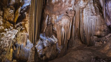  Vietnam'ın cennet Mağarası