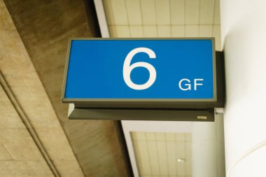 Vietnam Hava Meydanı kapısı