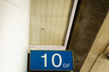 Vietnam Hava Meydanı kapısı