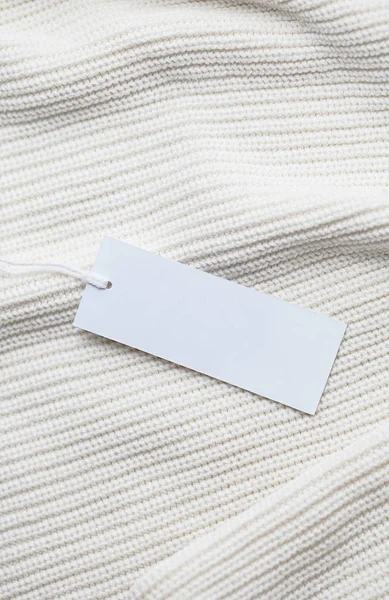 Giysi etiketi etiket boş beyaz mockup