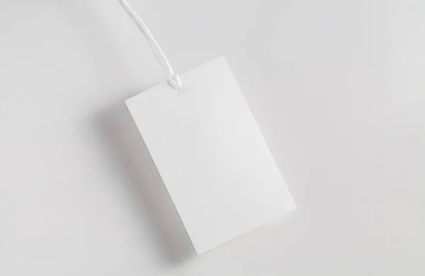Ubrania etykieta tag pusty biały makieta — Zdjęcie stockowe