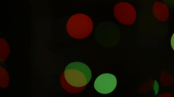 Luces Borrosas Multicolores Sobre Fondo Negro — Vídeos de Stock