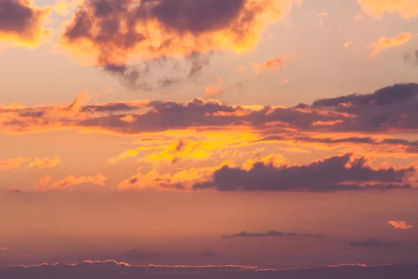 海面上戏剧性的落日 天空背景纹理 — 图库照片