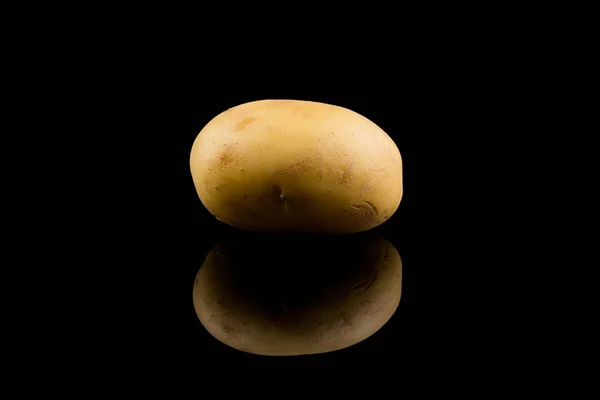 Potato isolated on black — Stock Photo, Image