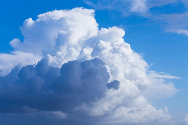 Wolken Met Blauwe Lucht Net Befor Stor — Stockfoto