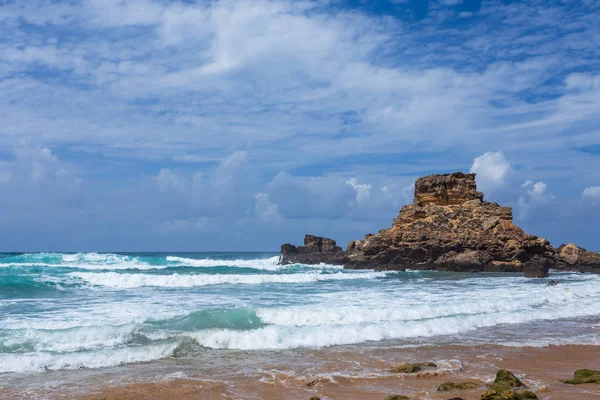 Atlantik Okyanusu Algarve Bölgesi Sahil Plajı Portekiz — Stok fotoğraf