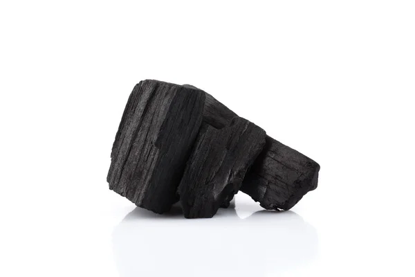 Hardwood węgiel węgla izolowany — Zdjęcie stockowe