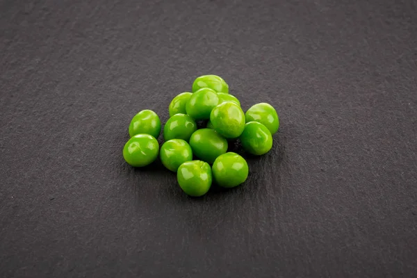 绿色的湿的豌豆 — 图库照片