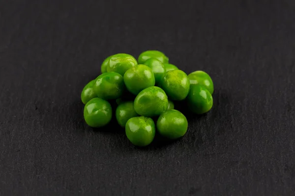 Green wet pea — Stock Photo, Image