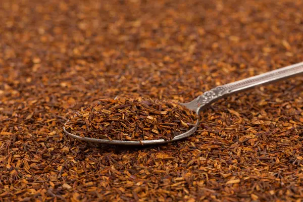 Сухий Руїбос Здоровий Традиційний Органічний Чай Крупним Планом Ложці — стокове фото