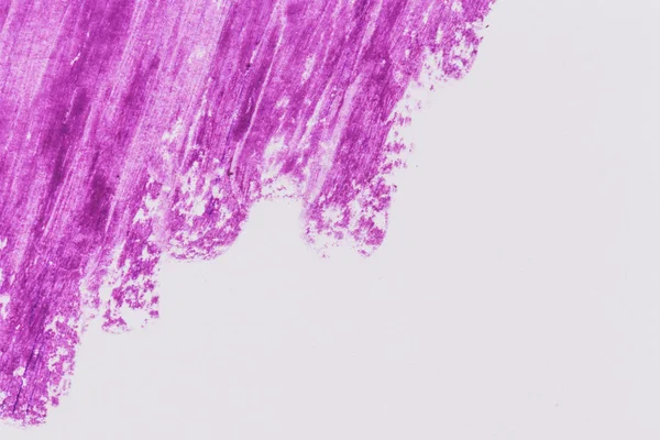 Крейдова рука малює фіолетову текстуру — стокове фото