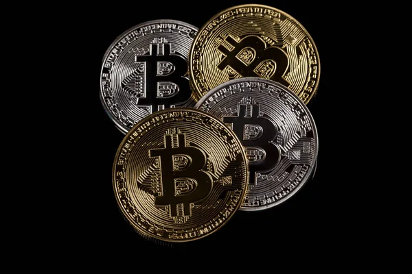 Fysisk version af Bitcoin mønt aka virtuelle penge - Stock-foto