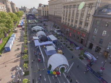 Kie şehir Khreshchatyk'a Caddesi üzerinde Eurovision Köyü