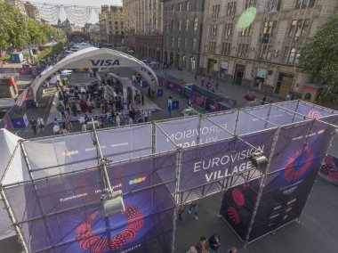 Kiev Khreshchatyk'a Caddesi üzerinde Eurovision Köyü Merkez girişi