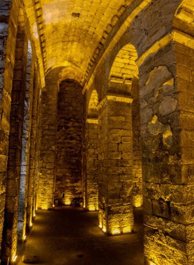 Mardin dışındaki Dera'da Yeraltı Su Sarnıcı, Türkiye