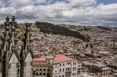 Quito, Ekvator