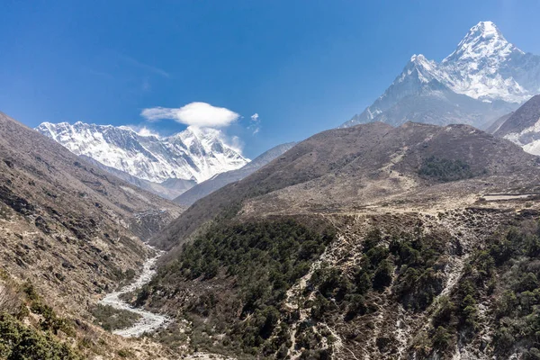 Tengboche para Dingboche, Nepal — Fotografia de Stock