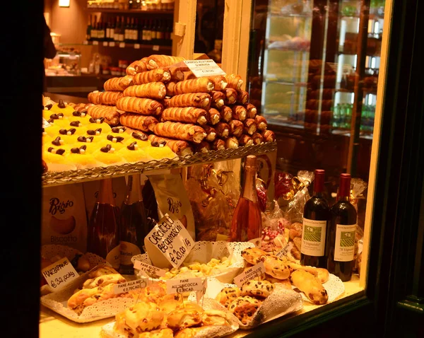 Bonbons Italiens Dans Une Vitrine Bergame Italie — Photo