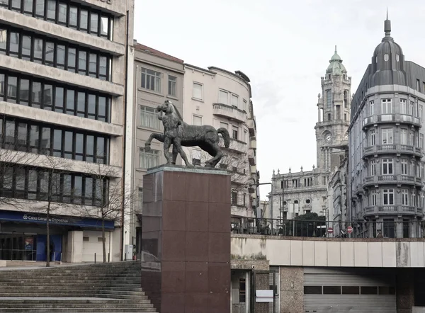 Porto Portugal 2020 Joao Square Steeds Twee Beelden Van Beeldhouwer — Stockfoto
