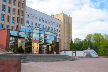 VITEBSK, BELARUS - 14 Mayıs 2020: Vitebsk Devlet Dostluk Nişanı Frunze Avenue, Vitebsk