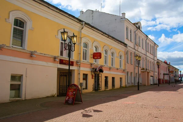 Vitebsk, Belarus - 14 Mayıs 2020: Krylov Caddesi 'ndeki eski binalar